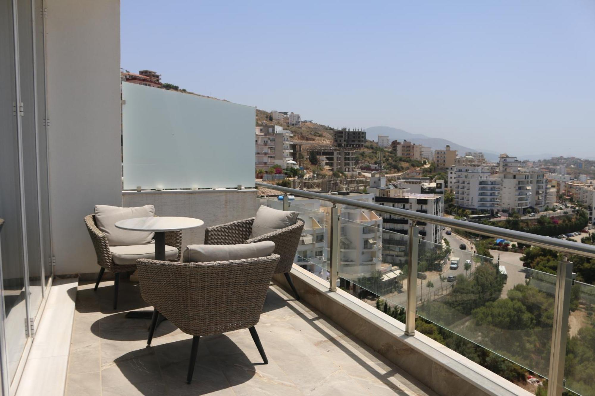 Infinity Sea View Penthouse Apartment Sarande Exterior photo