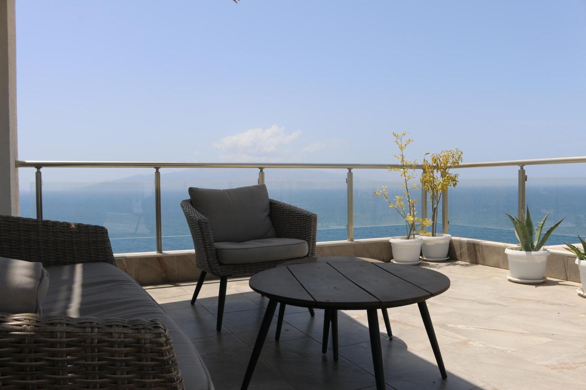 Infinity Sea View Penthouse Apartment Sarande Exterior photo
